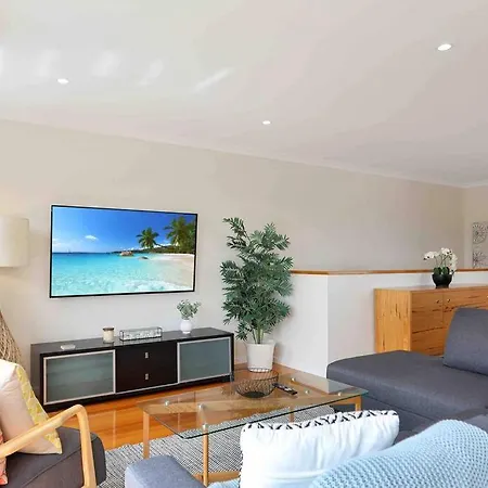 Og Spa Retreat- 3 Bedroom, Spa, Central, Aircon Ocean Grove Exterior photo