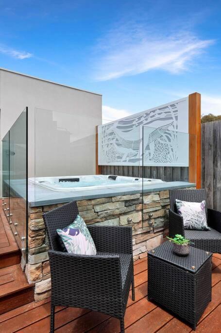 Og Retreat- 3 Bedroom, Spa, Central, Aircon Holiday home *
