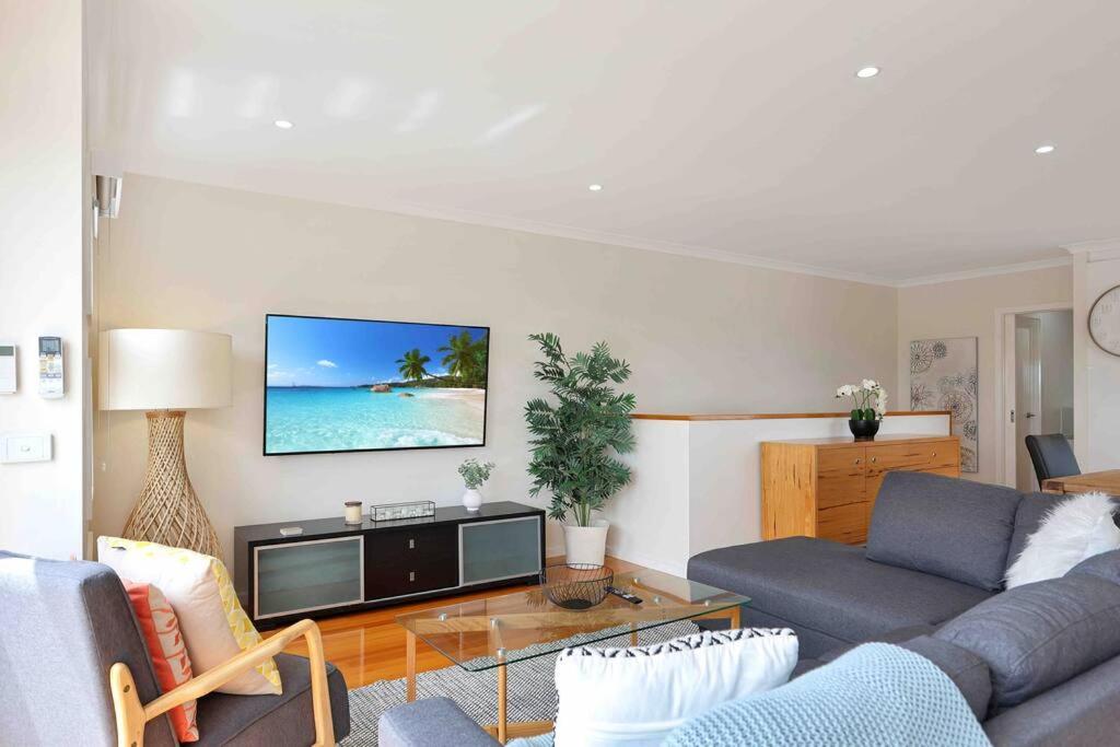 Holiday home Og Retreat- 3 Bedroom, Spa, Central, Aircon *